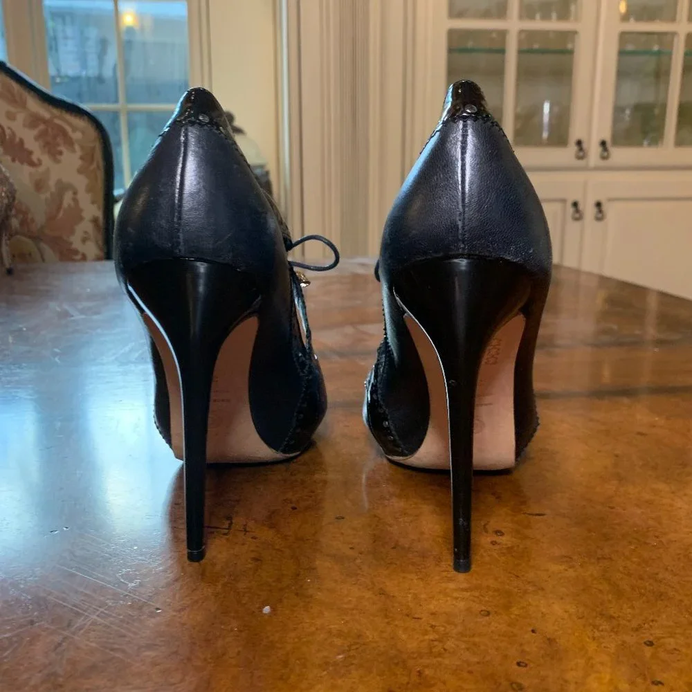 Alexander McQueen - Picture 3 of 4